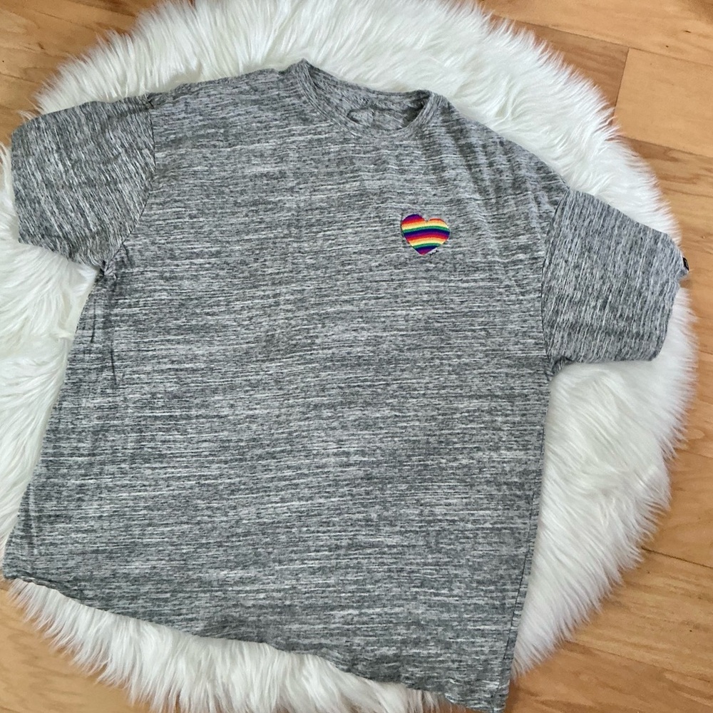 PINK Victoria's Secret Heathered Gray Tee with Embroidered Rainbow Heart